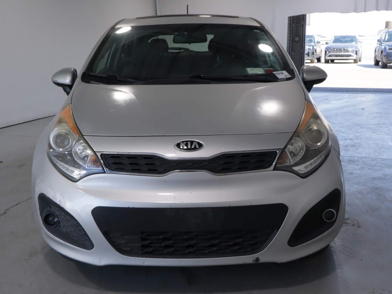 kia rio 5-door 2014 KNADN5A31E6376779 image kia rio 5-door 2014 KNADN5A31E6376779 image